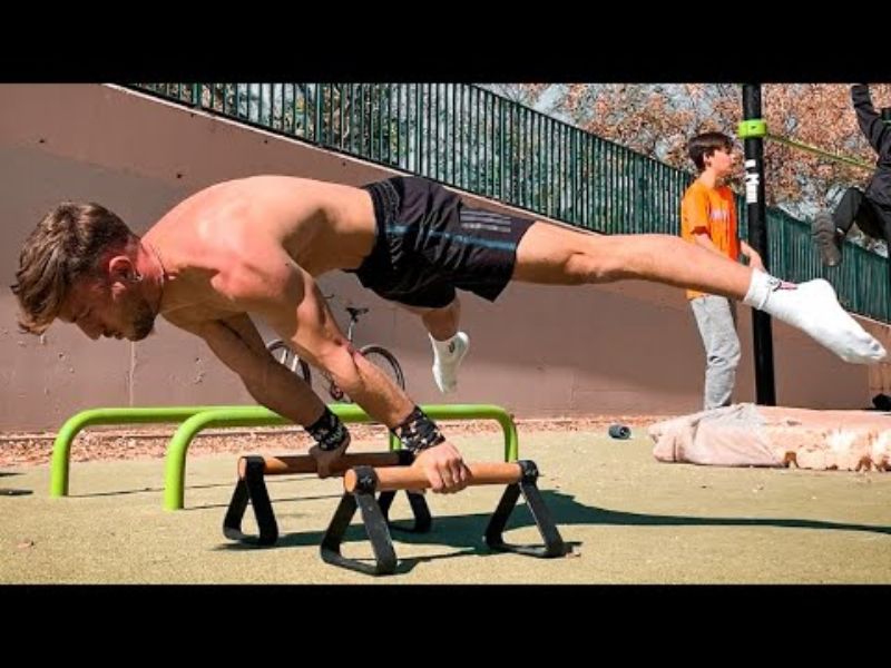 planche straddle allenamento